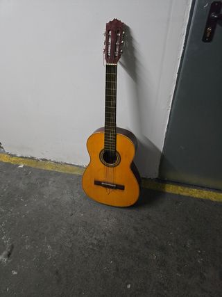 Guitarra española clásica