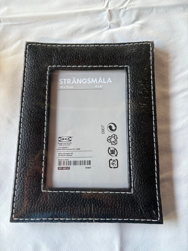 Cornice IKEA Strängsmåla nera