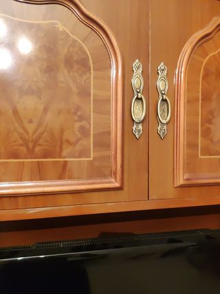 Mueble salón madera - vitrina