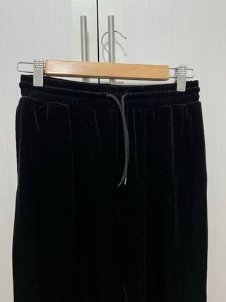 Pantalón terciopelo negro