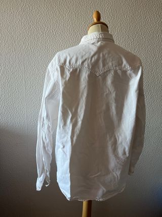 Camisa vaquera blanca retro