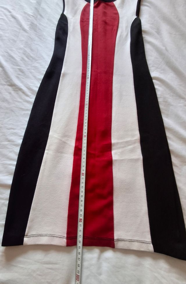 Vestido Morgan ajustado rojo-negro