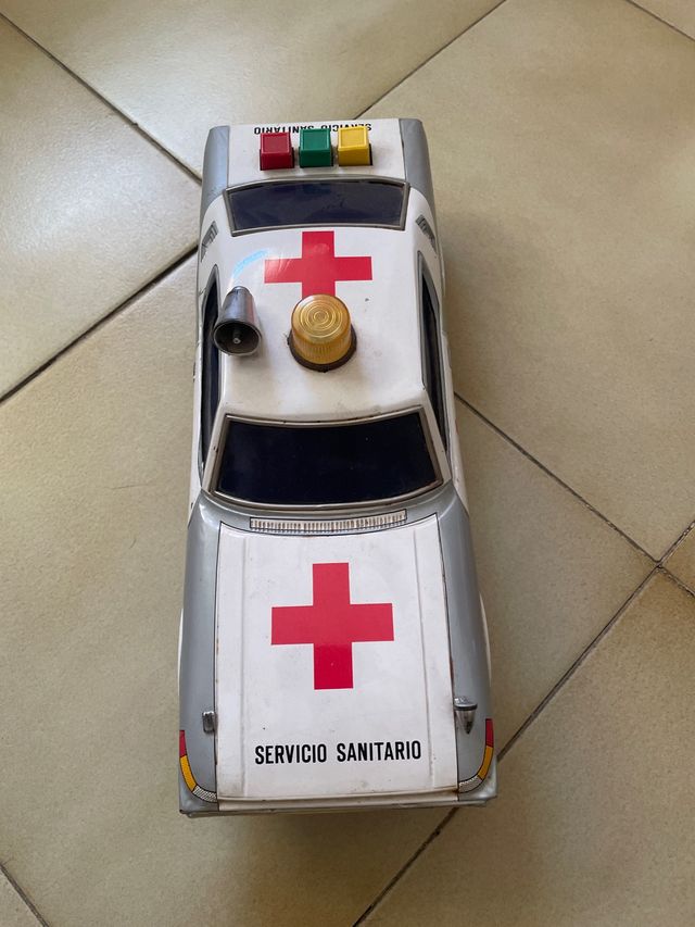 Ambulancia Juguete Vintage