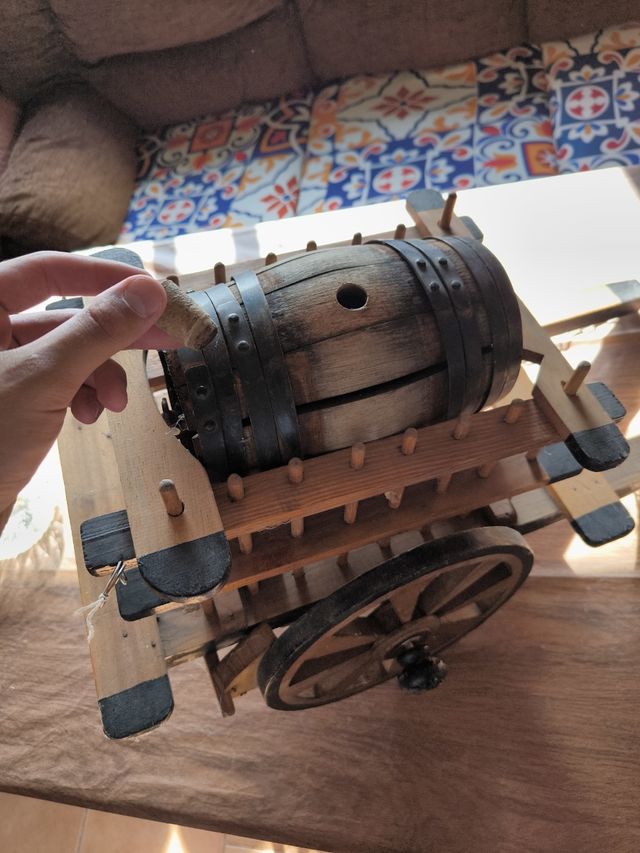 Carro de madera antiguo