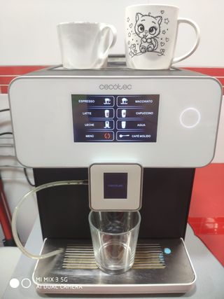 Cafetera Cecotec automática.
