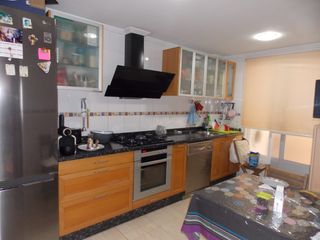 Piso en venta de 3 dormitorios, ascensor y garaje 