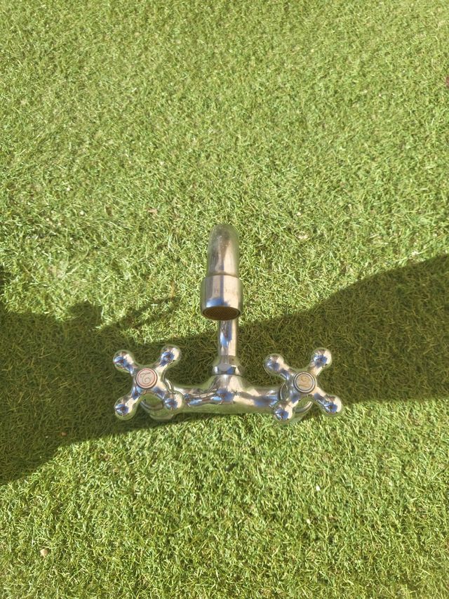 Grifo Baño/Cocina Metálico