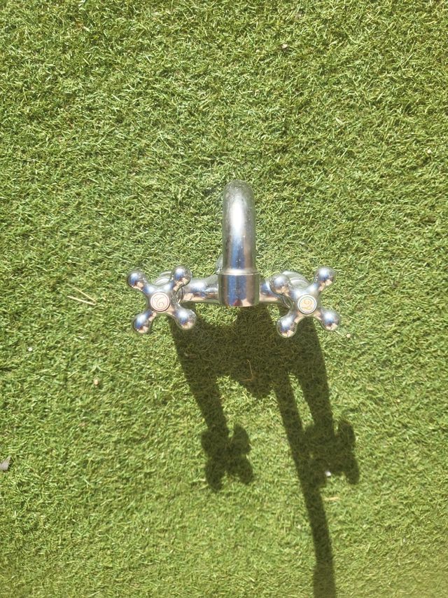 Grifo Baño/Cocina Metálico