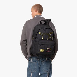 Mochila Eastpak Pokémon - 31L