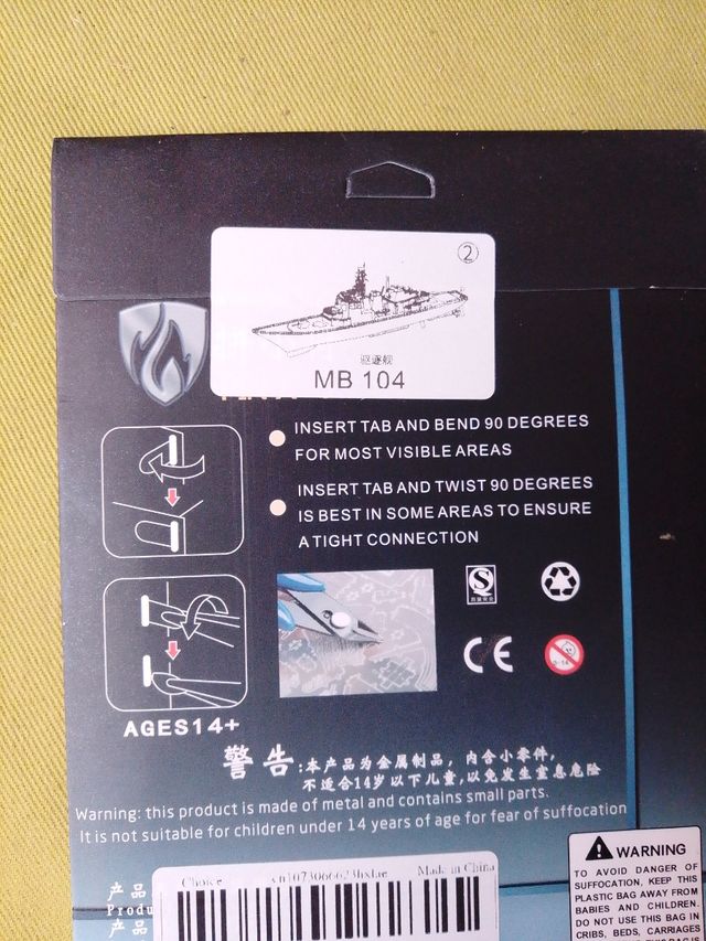 Barco de Metal para Montar