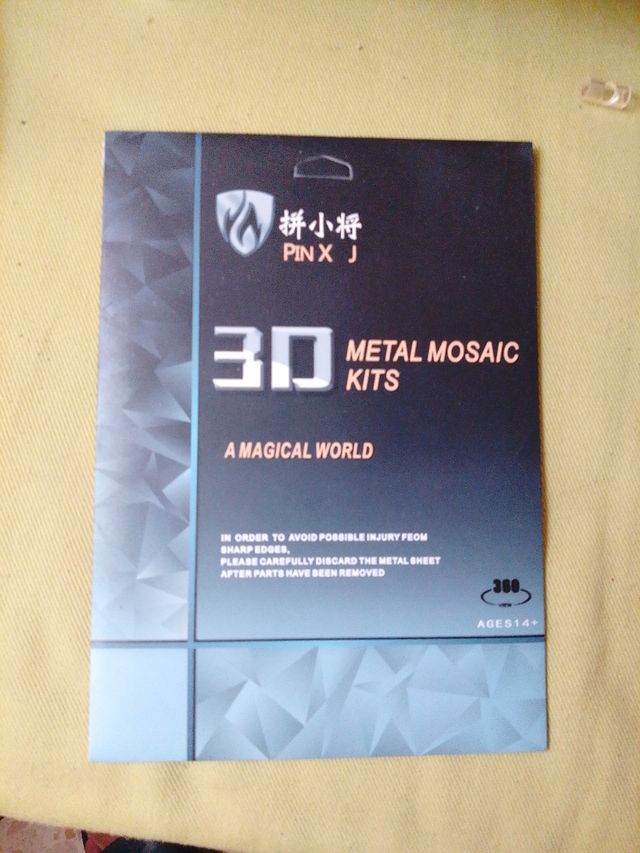 Barco de Metal para Montar