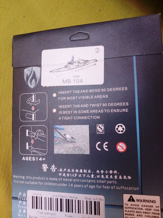 Barco de Metal para Montar