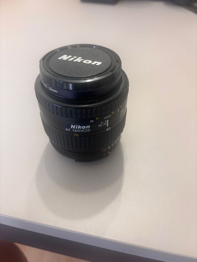 Objetivo Nikon AF Nikkor 35-70mm