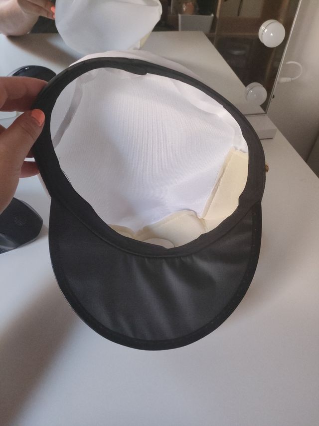 Gorra marinera blanca y dorada disfraces