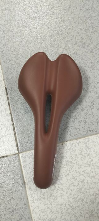 Accesorios bici: sillines y horquilla. Ref 3