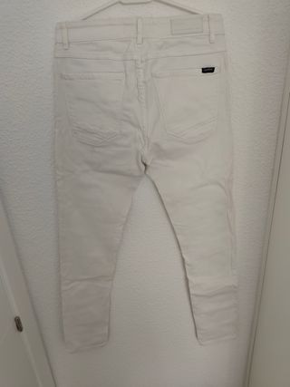 Vaqueros Pull&Bear blancos talla M