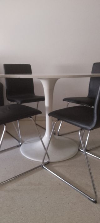 Mesa Docksta y 4 sillas Lillanas Ikea 