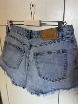Shorts vaqueros Pull & Bear - Talla L