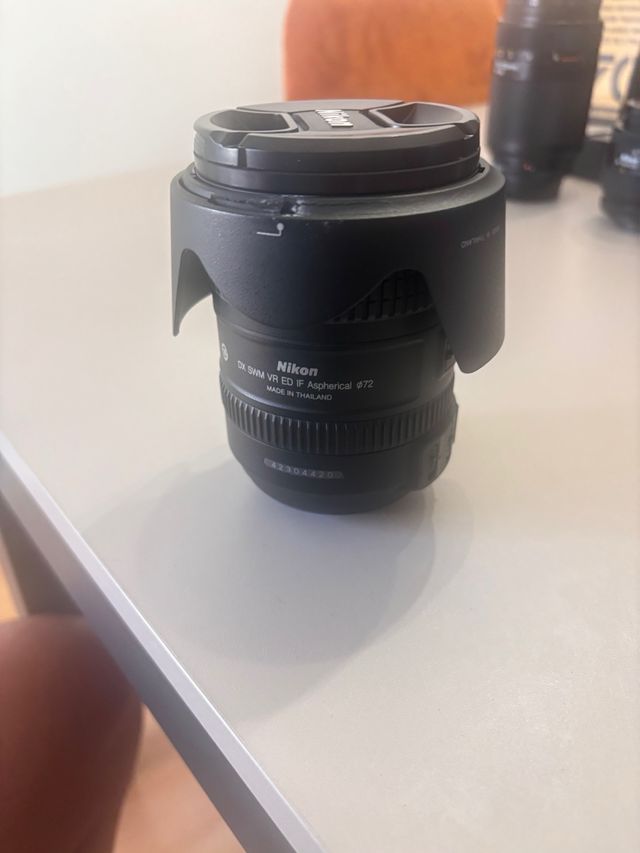 Objetivo Nikon 18-200mm DX VR