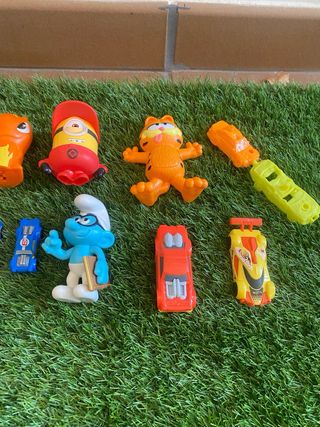 20 Muñecos algunos Mc Donalds.