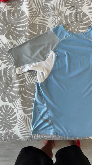 Camiseta Nike azul deportiva