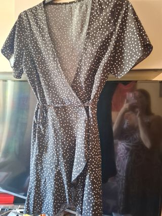 Vestido negro lunares - cruzado