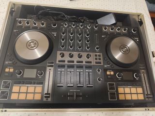 Traktor Kontrol S4 MK3 DJ