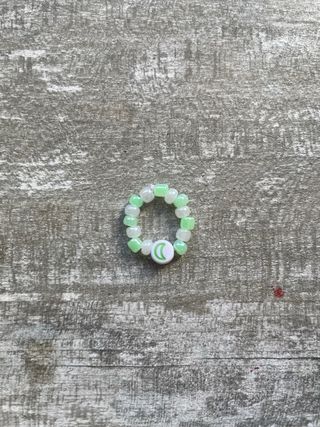 Anillo de bolitas