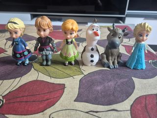 Muñecos Frozen sin usar.