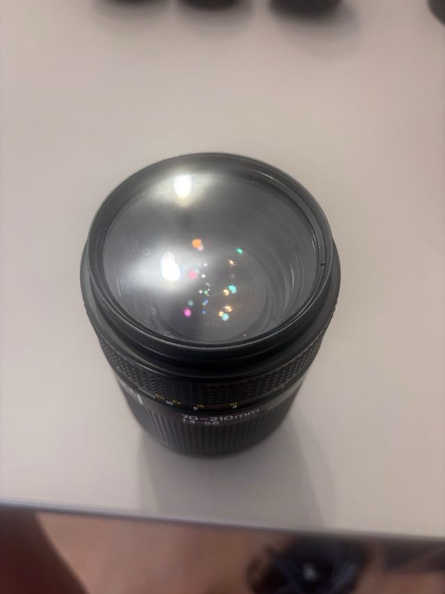 Objetivo Nikon AF Nikkor 70-210mm