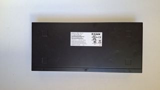 Switch D-Link DES-1100-16 16 puertos
