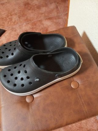 Zuecos negros hombre - cómodos
