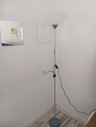 Lampara de pie moderna