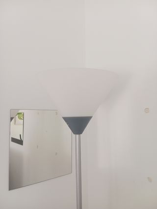 Lampara de pie moderna