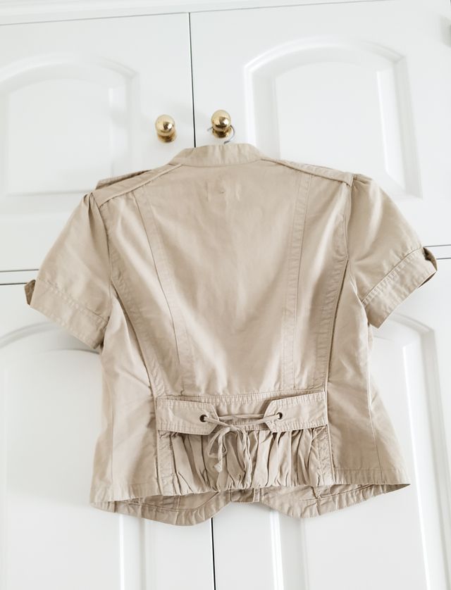Blusa beige Stradivarius