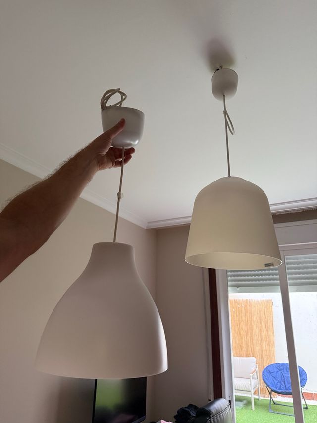 2 Lámparas colgantes blancas
