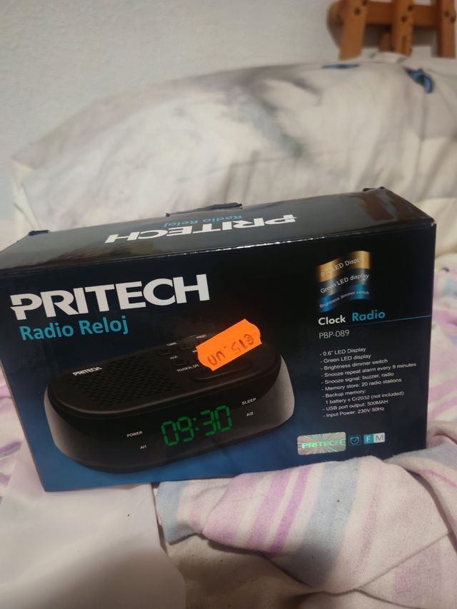 Radio Reloj PRITECH LED azul