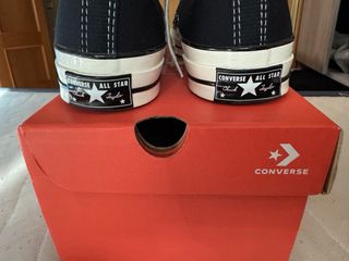 Converse Chuck Taylor negras