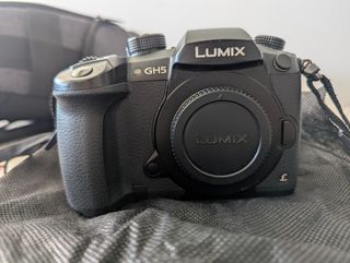 Panasonic Lumix GH5 + 3 Batterie