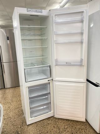 NEVERA MARCA BALAY A+++ nofrost