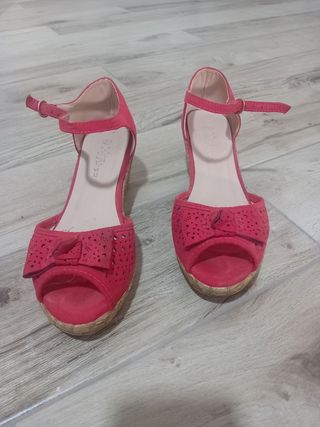 Sandalias cuña rojas
