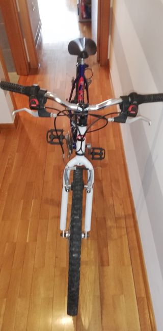 Bicicleta montaña 26" 18v