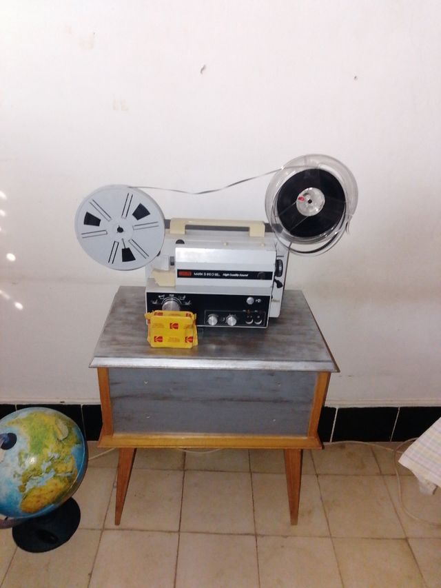 Proyector vintage azul y gris