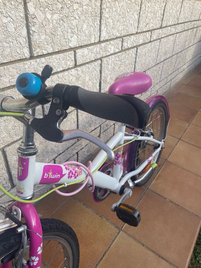 Bici de niña usada pero aún en buen estado