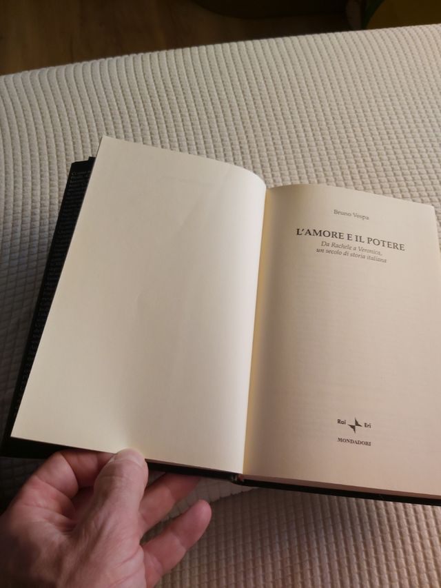 L'amore e il potere. Da Rachele a Veronica, un ...