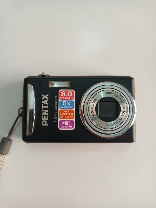 Pentax Optio V20 8MP da riparare.