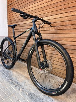 Bicicleta GIANT XTC MTB 2024