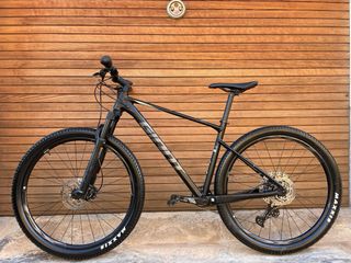 Bicicleta GIANT XTC MTB 2024