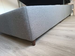 Canapé tapizado gris 150x190