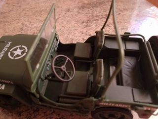 Jeep Militar Willis 1/18